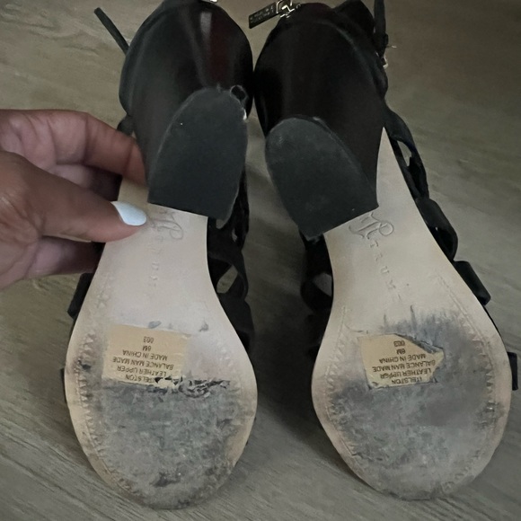 Shoes - Picture 6 of 6